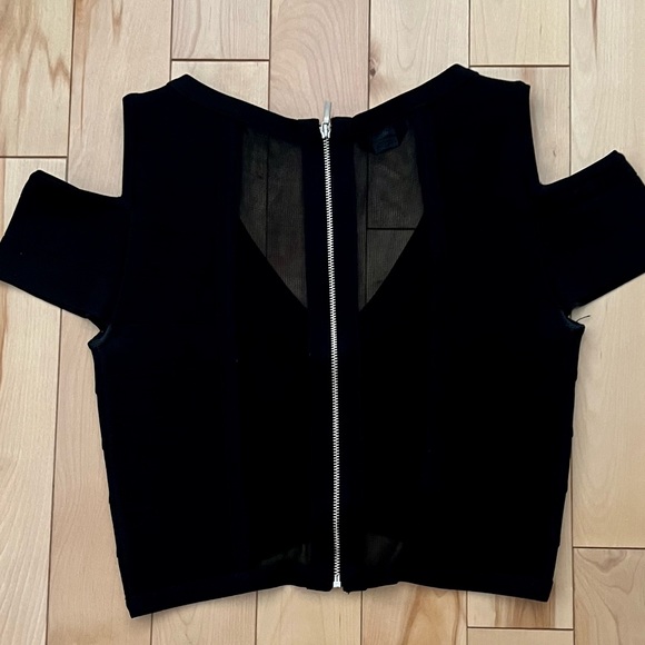 Bebe cold shoulder top - Picture 4 of 6